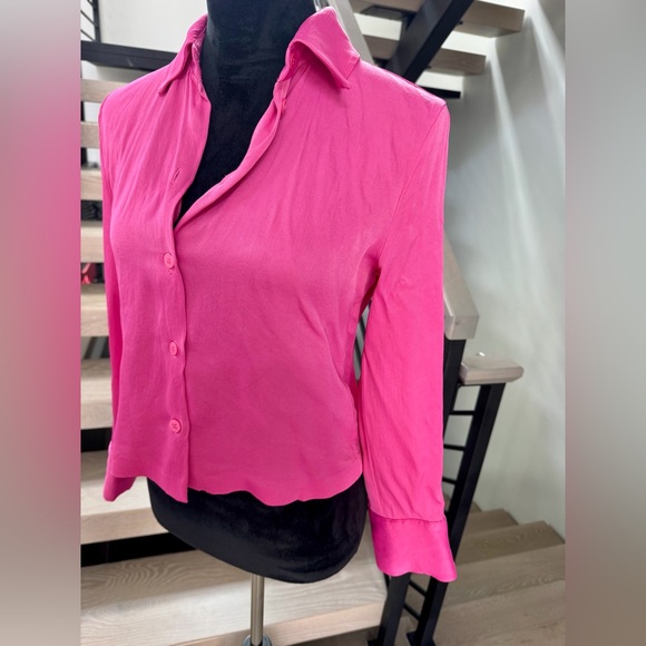 Zara Women's Pink Button-Up Blouse size XS - Picture 3 of 4